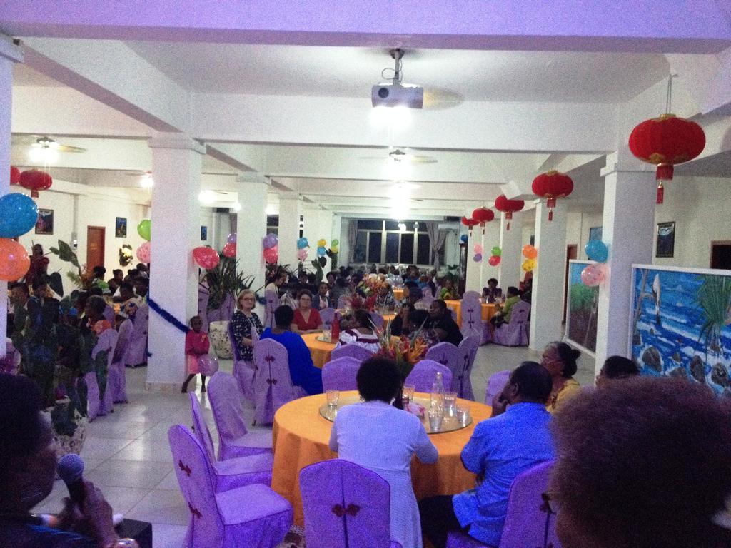 Airlines Business Hotel Port Vila Esterno foto