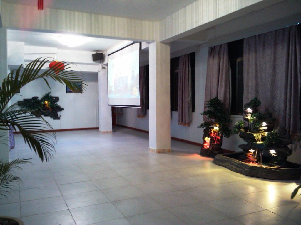 Airlines Business Hotel Port Vila Esterno foto