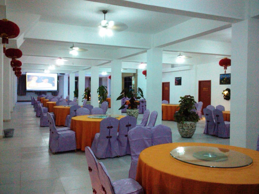 Airlines Business Hotel Port Vila Esterno foto